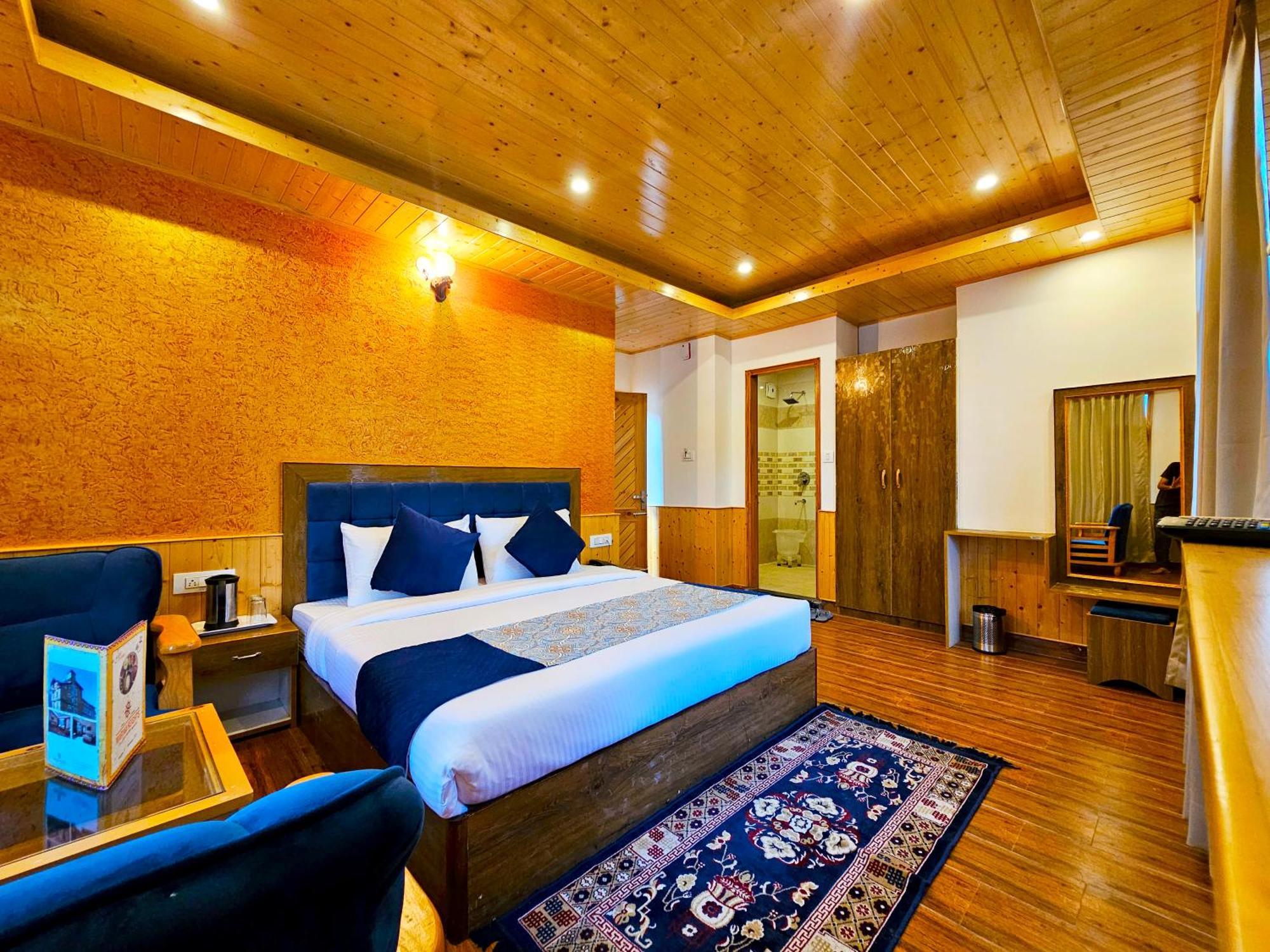 Hotel Marina Heights Manali  Exterior photo