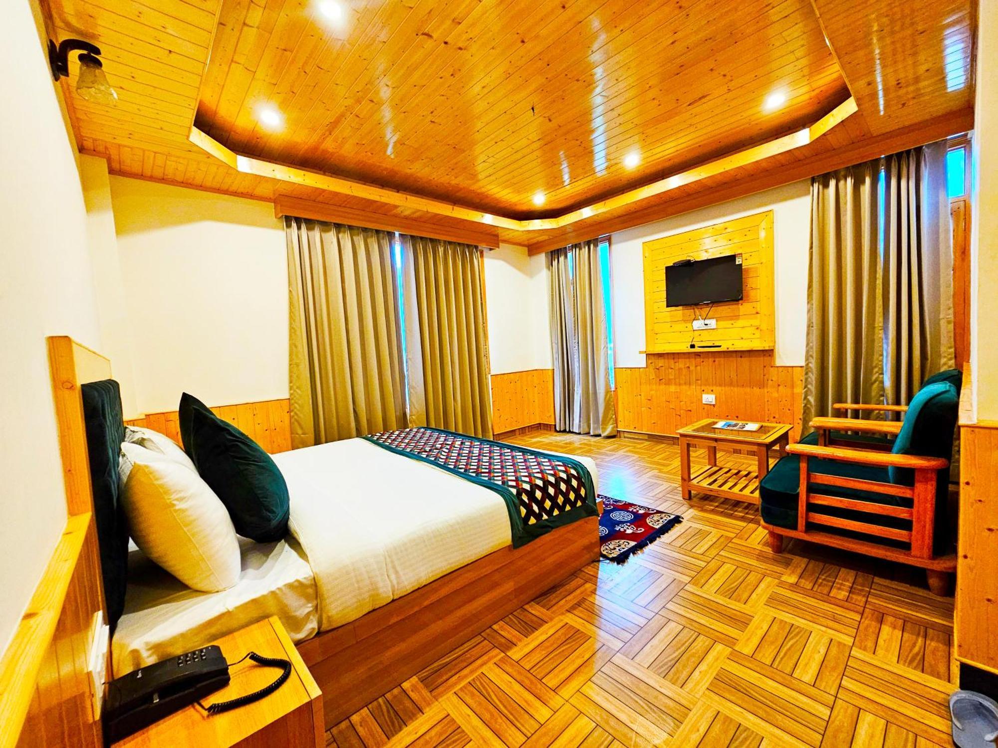 Hotel Marina Heights Manali  Exterior photo