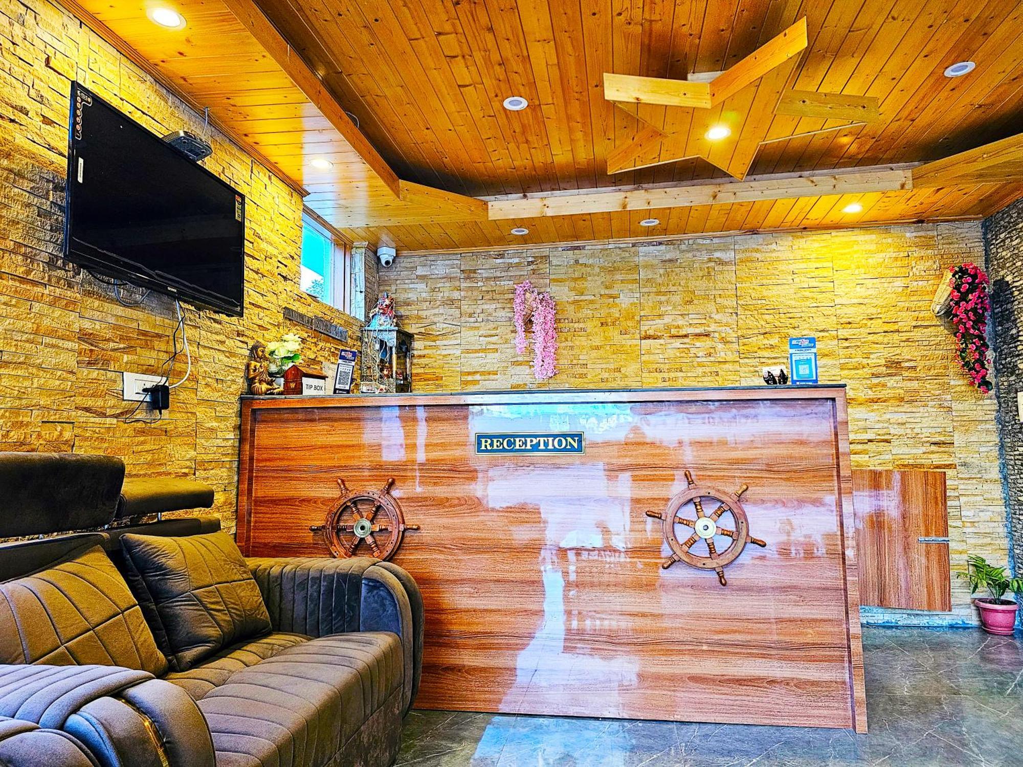 Hotel Marina Heights Manali  Exterior photo